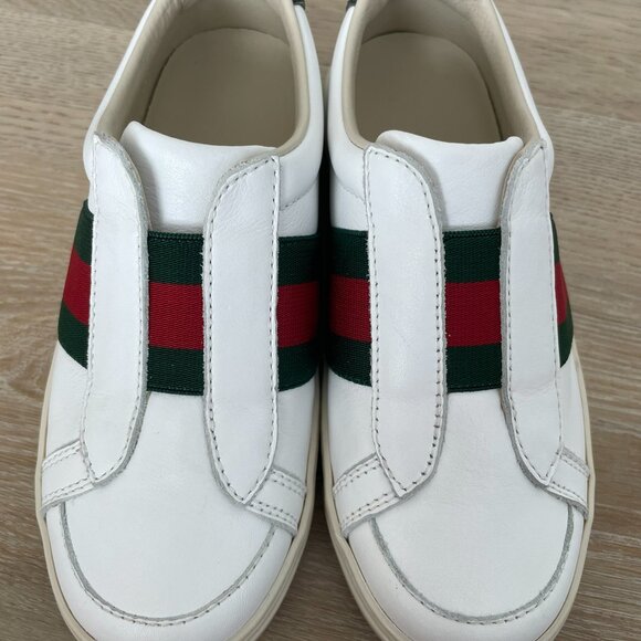 Gucci Kids White Sneakers with Red and Green Stripes - Picture 13 of 16